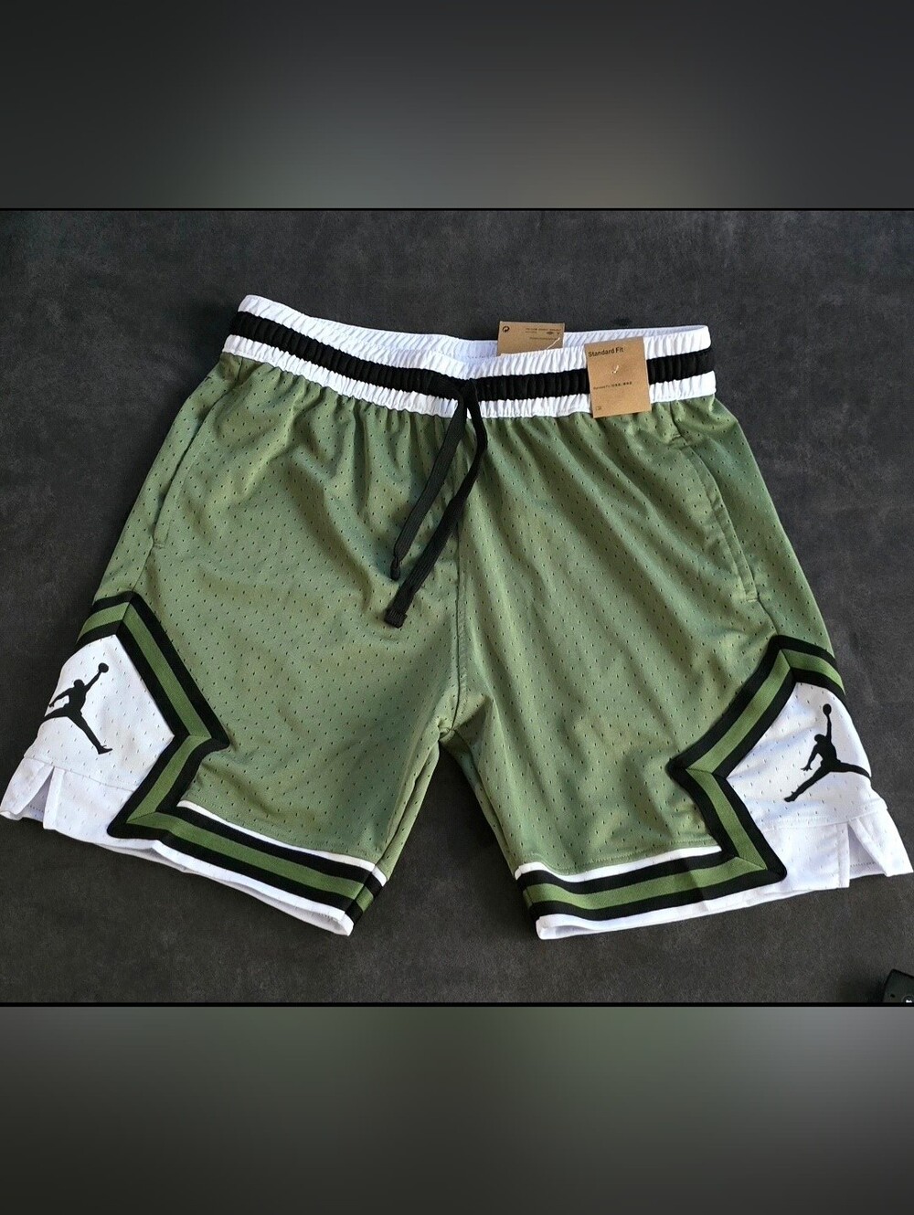 Jordan Sport Men's Dri-FIT Kids Diamond Shorts .